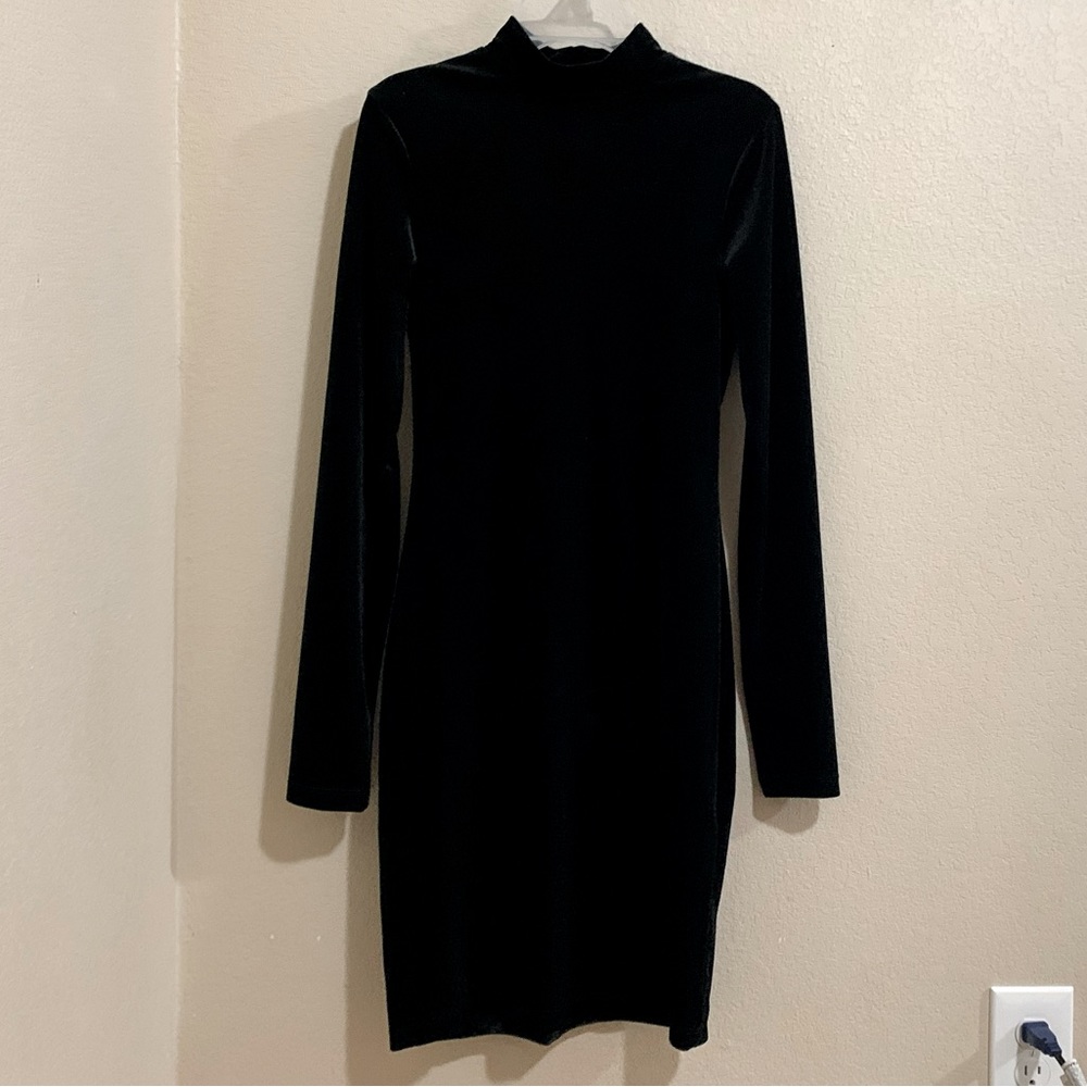 H&M Black Mock Turtleneck Velour Dress Sz XS Bodycon Mid Knee